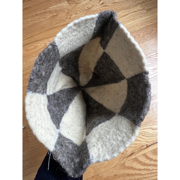 Organic Wool Checkered Sauna Hat Nordic Spa Cozy Handmade Soft - Picture 5 of 6